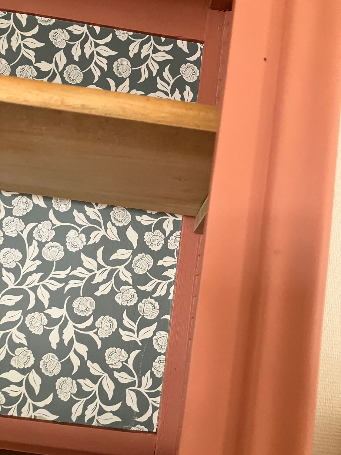 Children's wardrobe bonnet