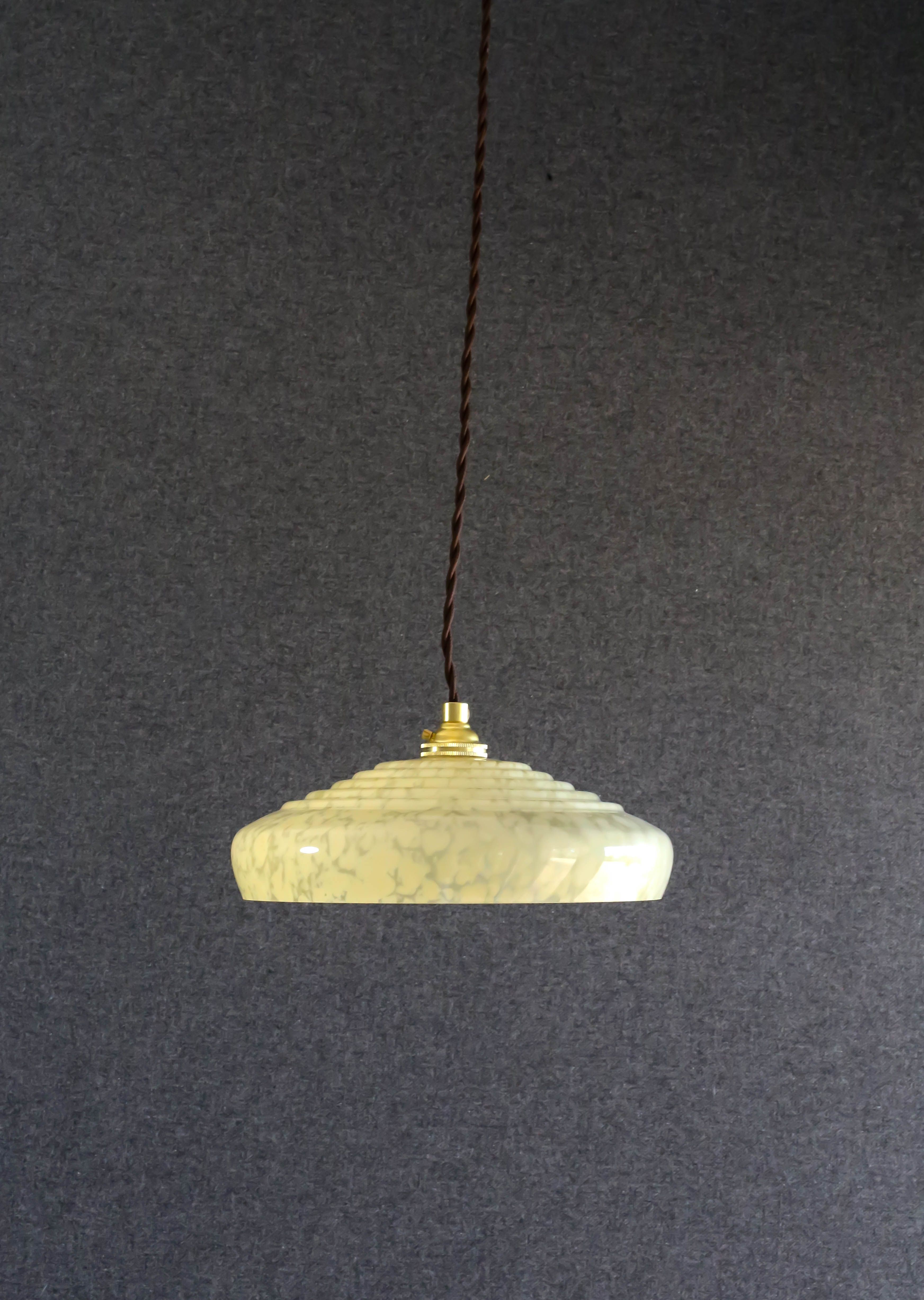 French pendant lamp in pale yellow clichy glass - delivered with new cable and brass socket