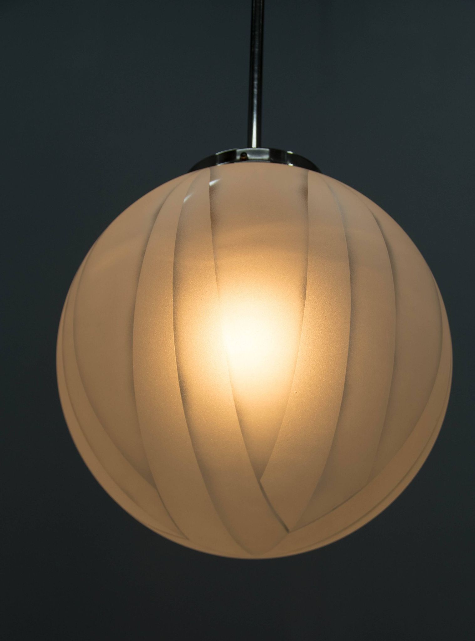 Suspension Art Déco XXL, années 1930
