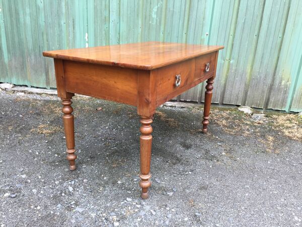 Table de ferme de style Louis Philippe en merisier massif