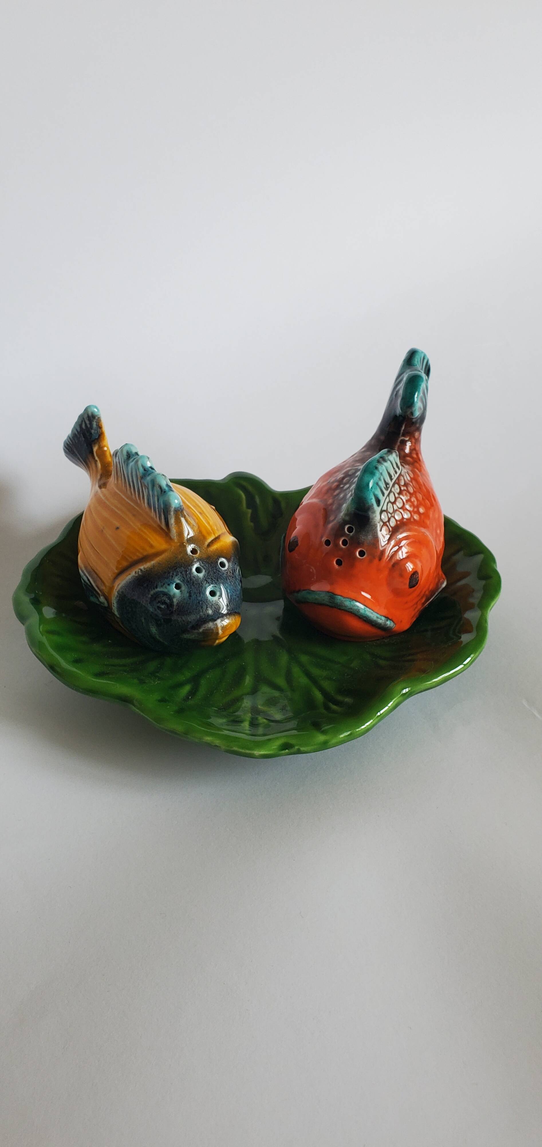 Salt and pepper shaker set with fish design from the 1970s.