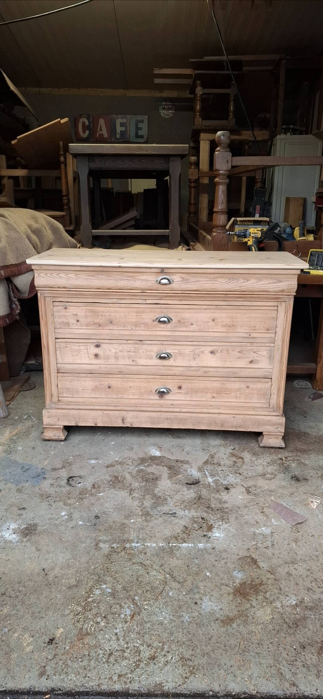 Commode rénovée