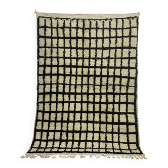 Moroccan rug made of natural wool, handmade, 3x2 m.