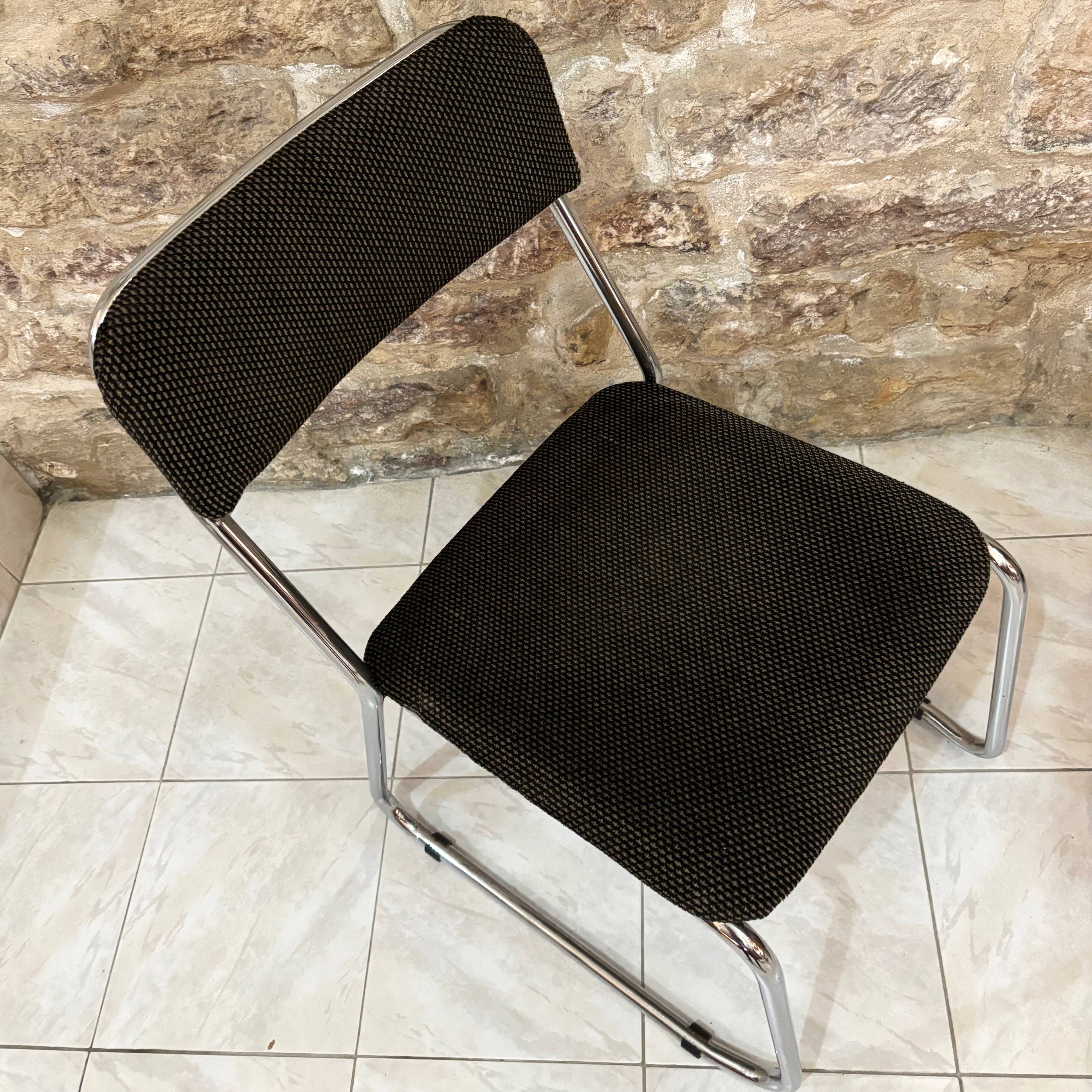 Lot de 4 chaises années 70 métal chromé
