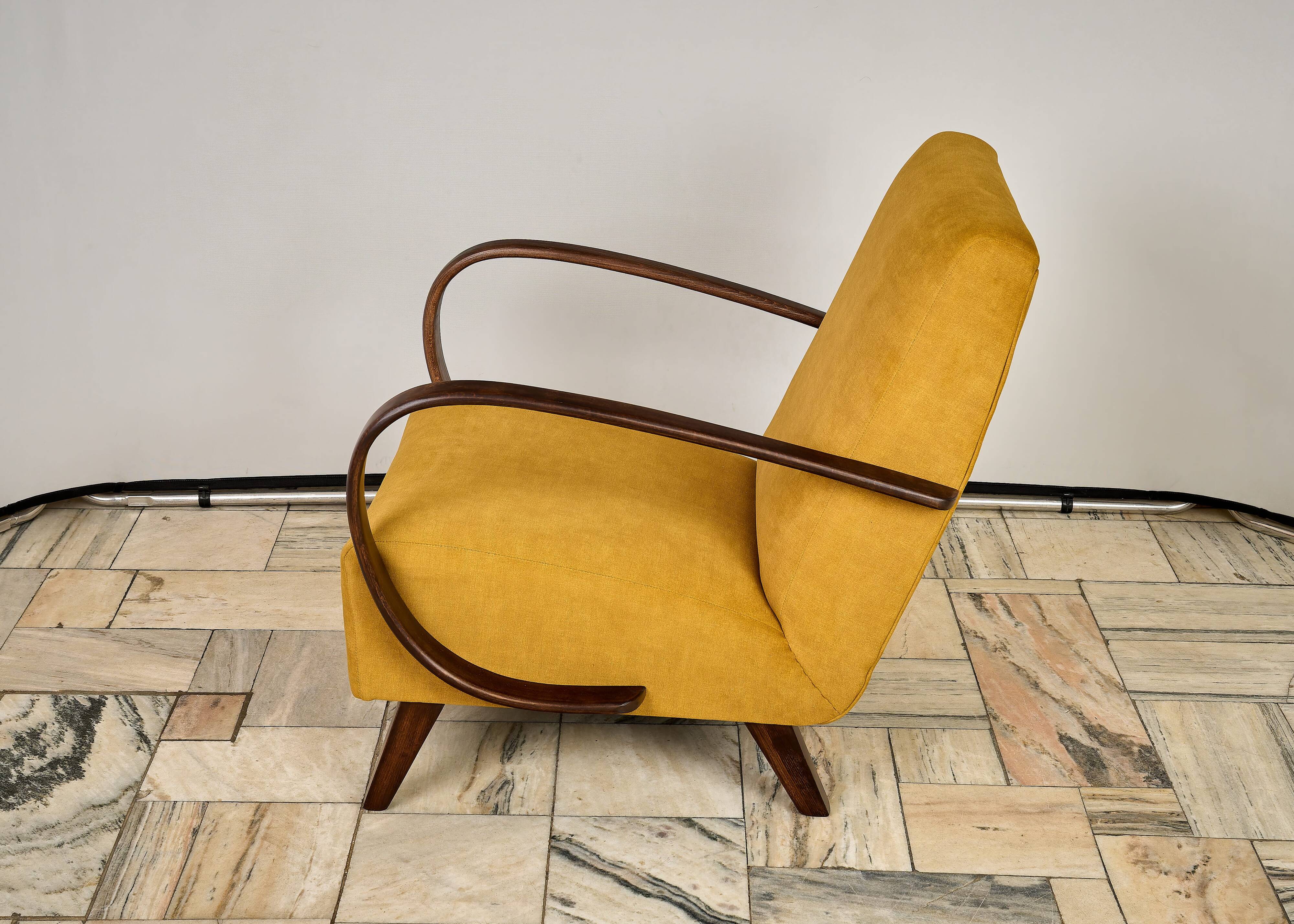 H 410 armchair designed by Jindrich Halabala, Czechoslovakia