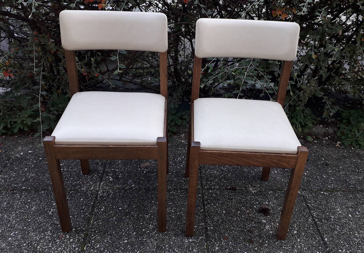 Baumann chairs