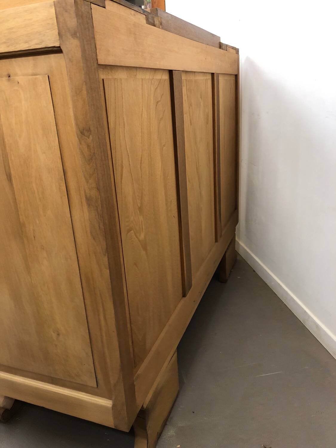 Buffet art déco brutaliste