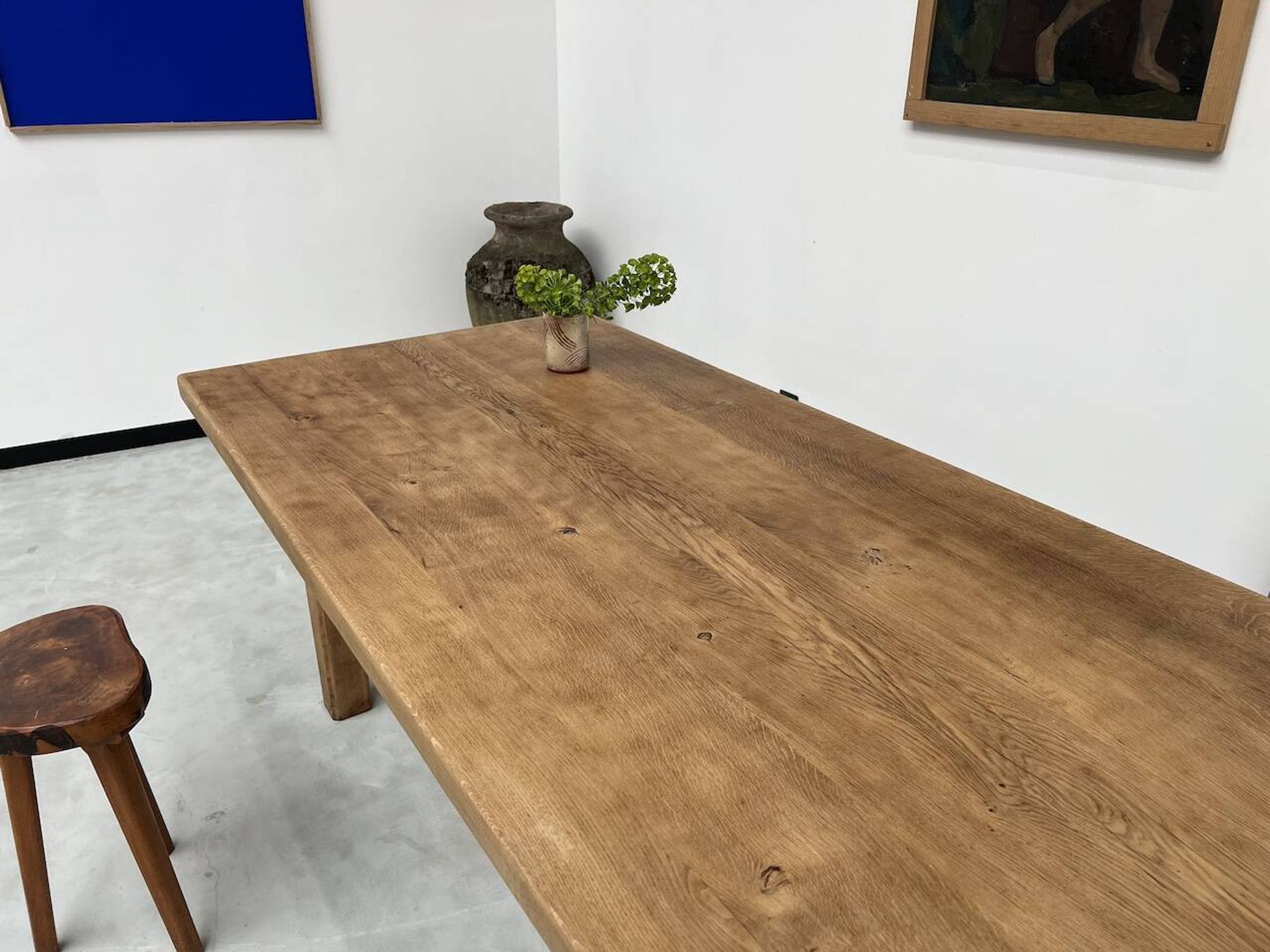Large farm table from the 60s, in solid oak, with extensions