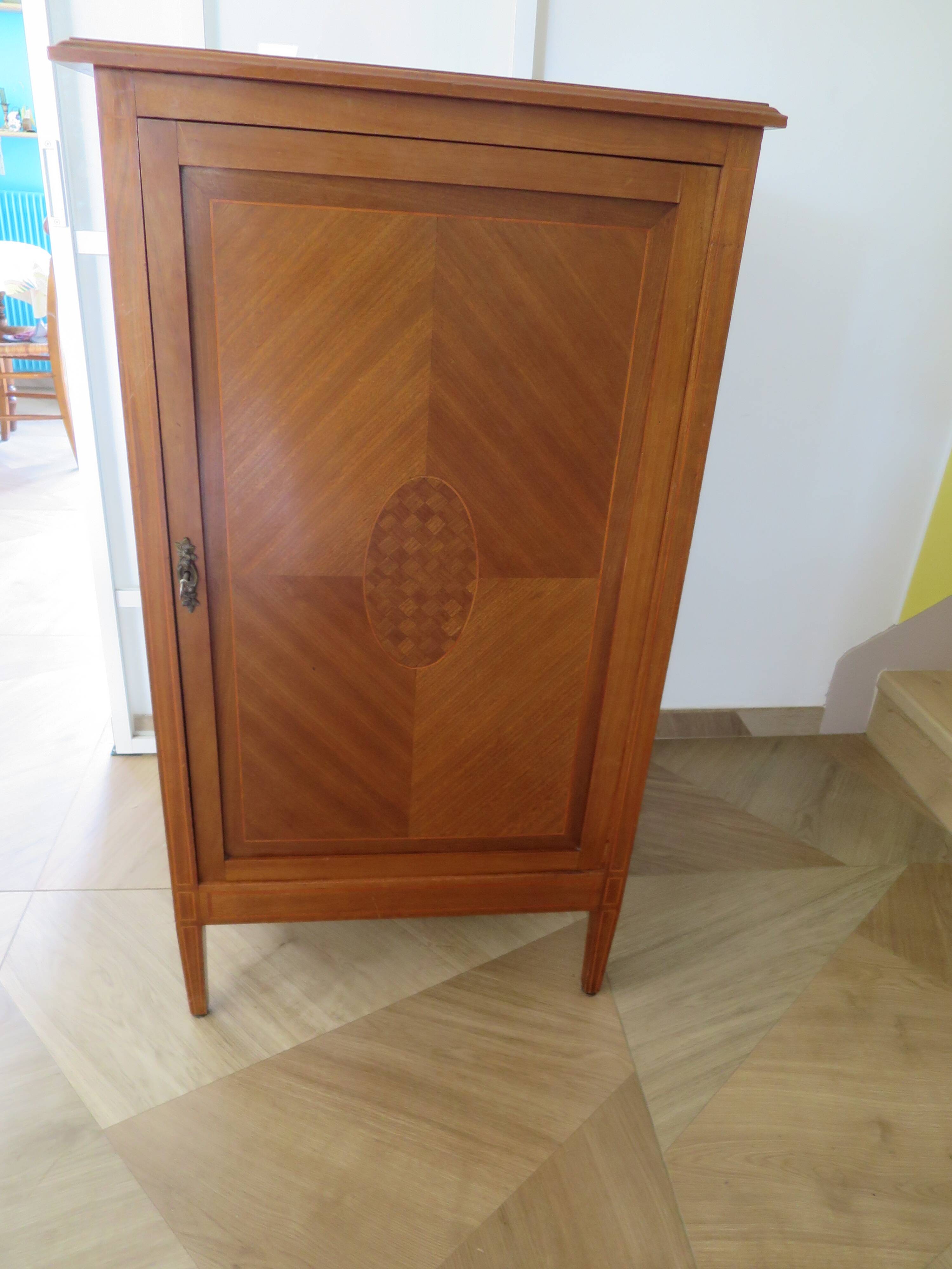 Buffet, bonnetière style Directoire