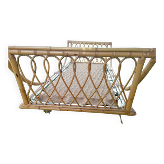 Rattan bed