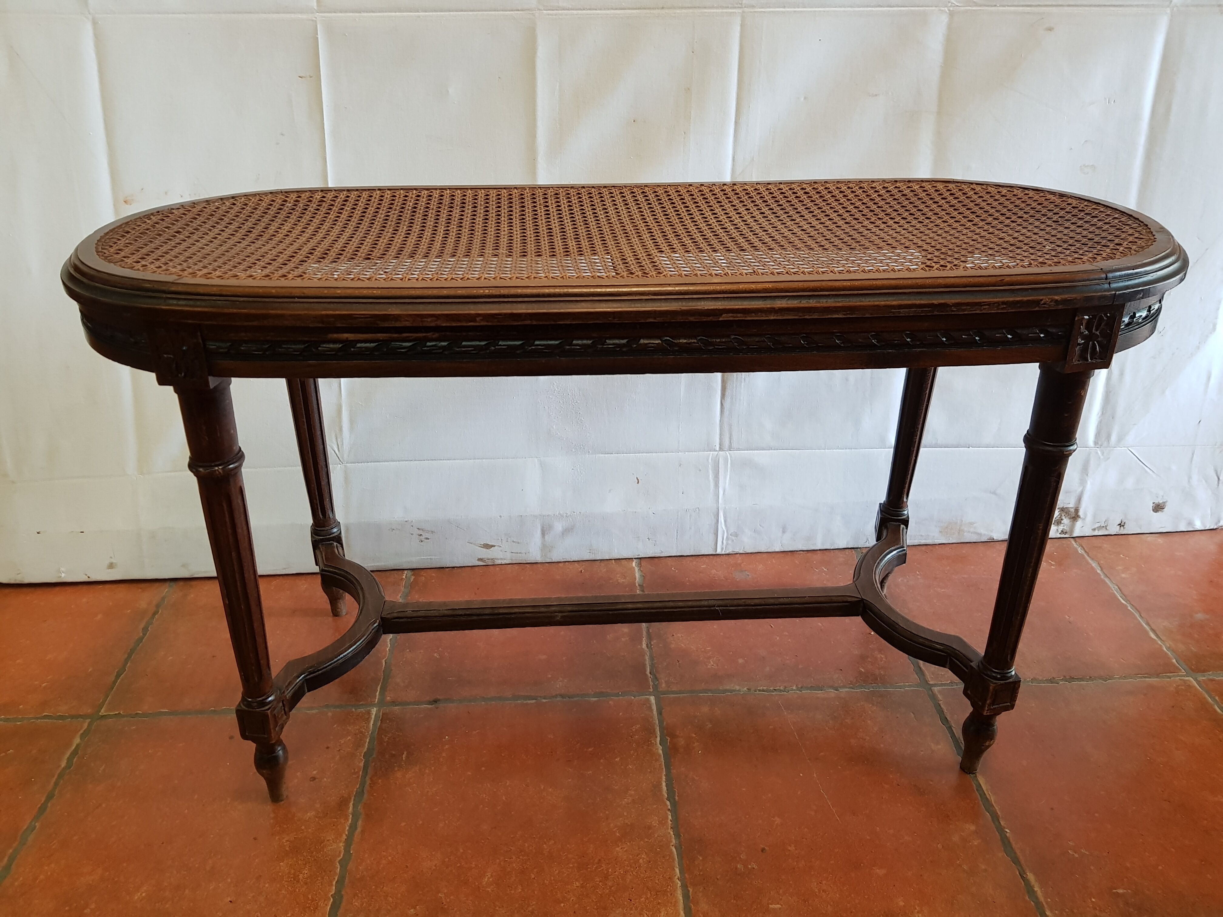 Two-seater piano bench