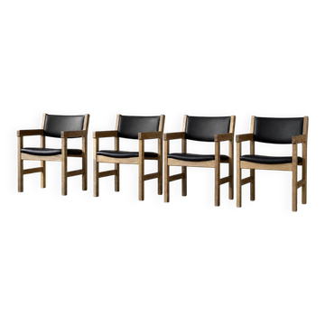 Set of 4 Mid-Century Modern Danish Oak Chairs by Hans J. Wegner for Getama