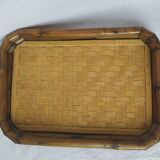 Pretty serving tray in woven bamboo and rattan. 70s. Vintage.