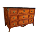Chest of drawers of the eighteenth century Transition Louis XV Louis XVI