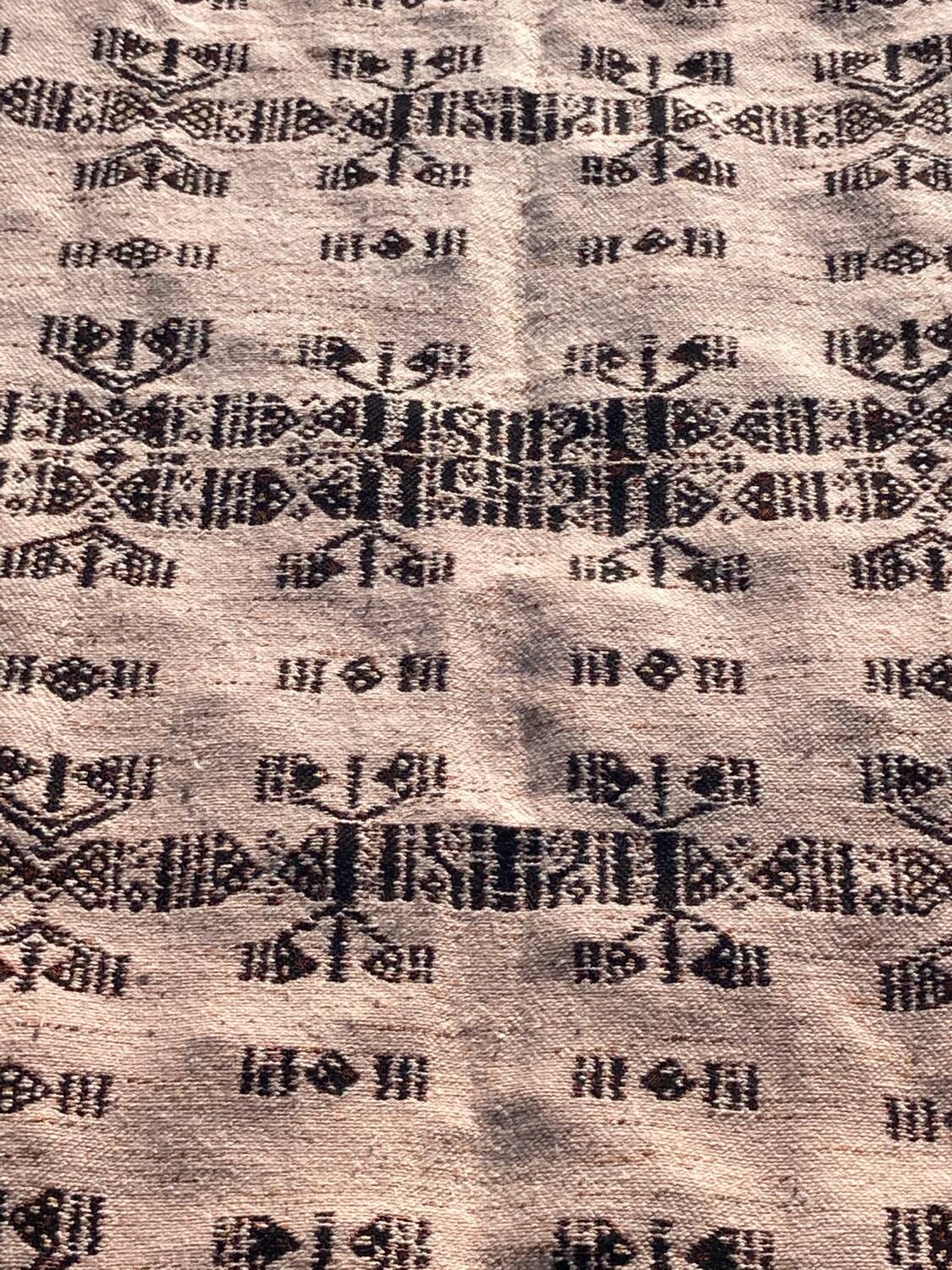 Tapis berbère en laine 196x140cm