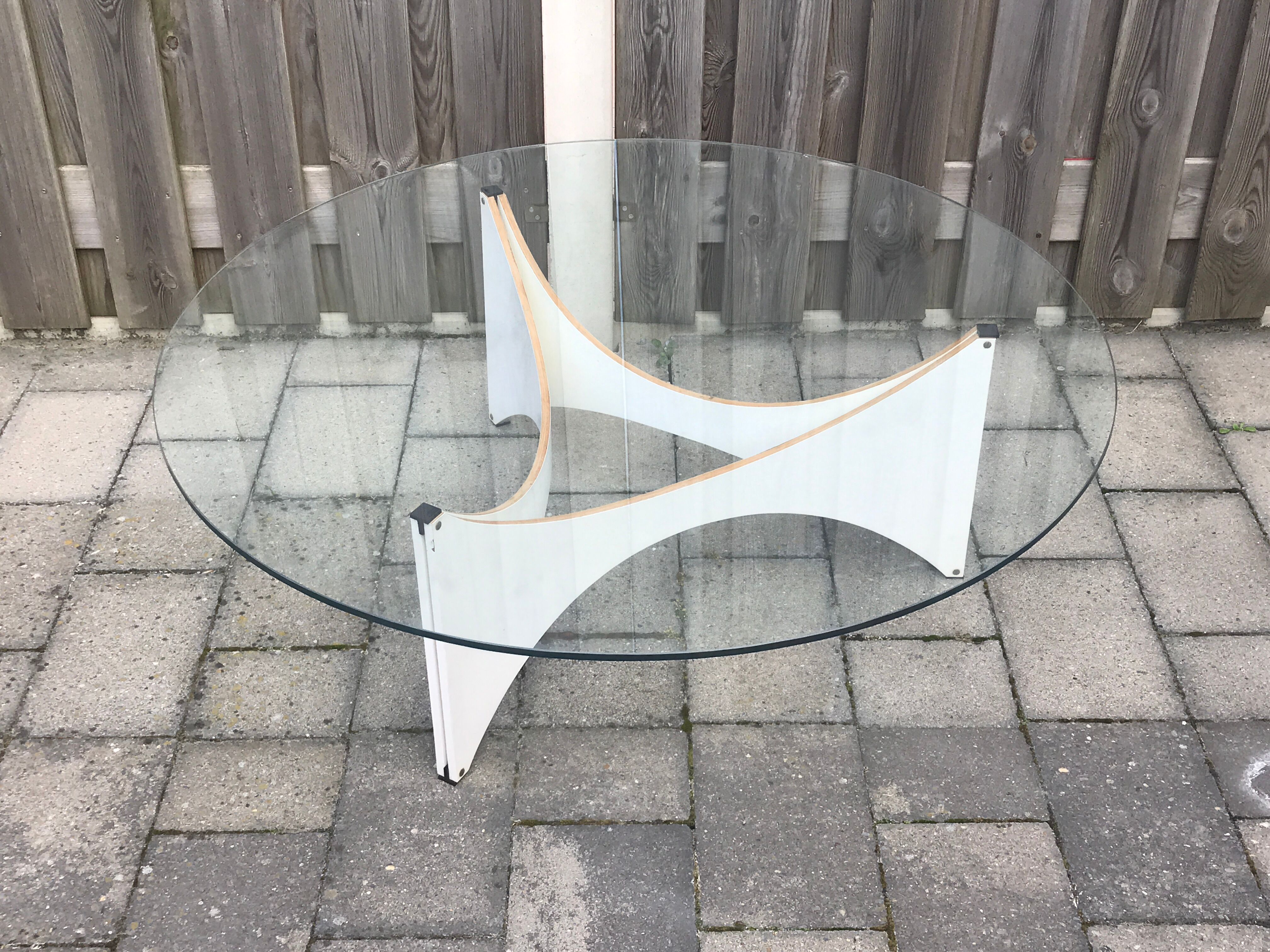 TZ75 round glass coffee table by Werner Blaser for 't Spectrum 1960s