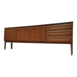 Buffet du milieu du siècle