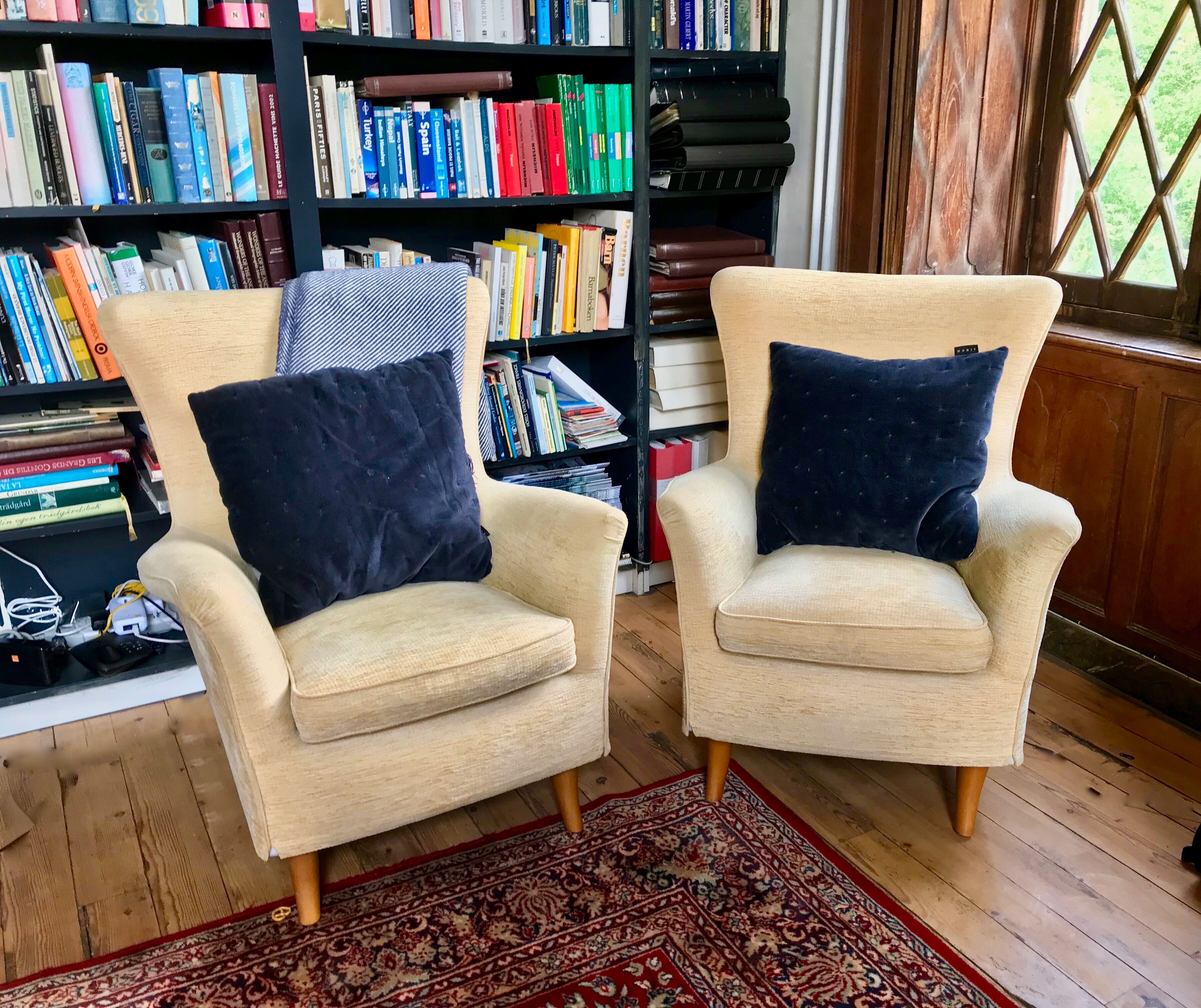 Pair of armchairs