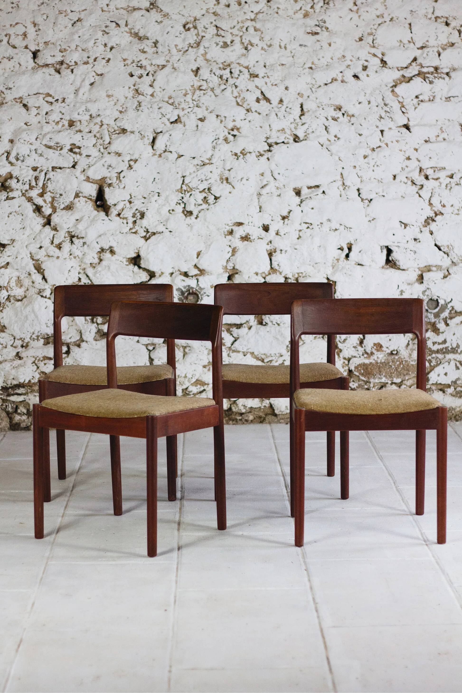 Set of 4 teak chairs and 2 armchairs by Johannes Nørgaard for Møbelfabrik, 1960