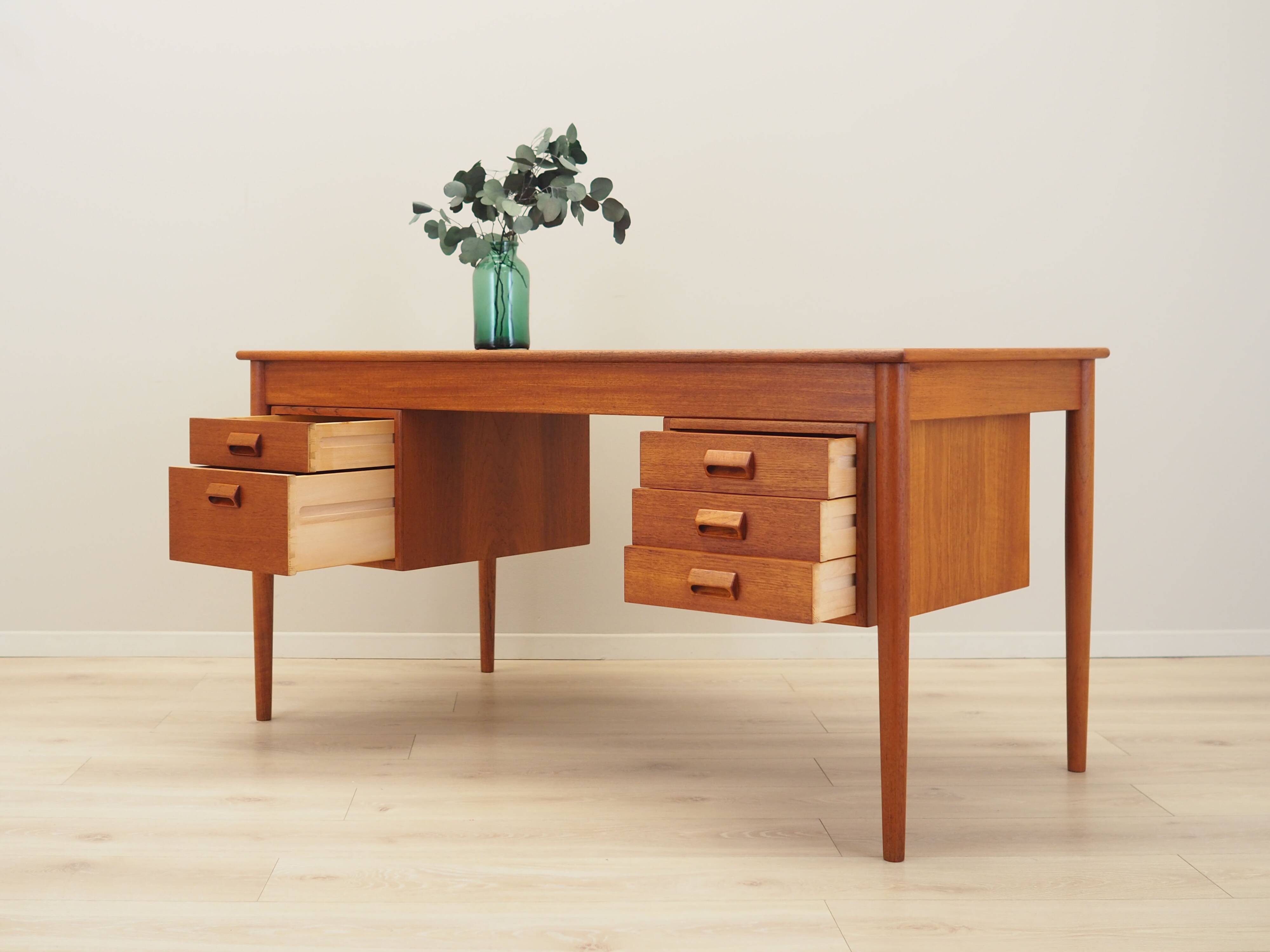 Teak desk, Danish design, 1960s, designer: Børge Mogensen, manufacturer: Sø