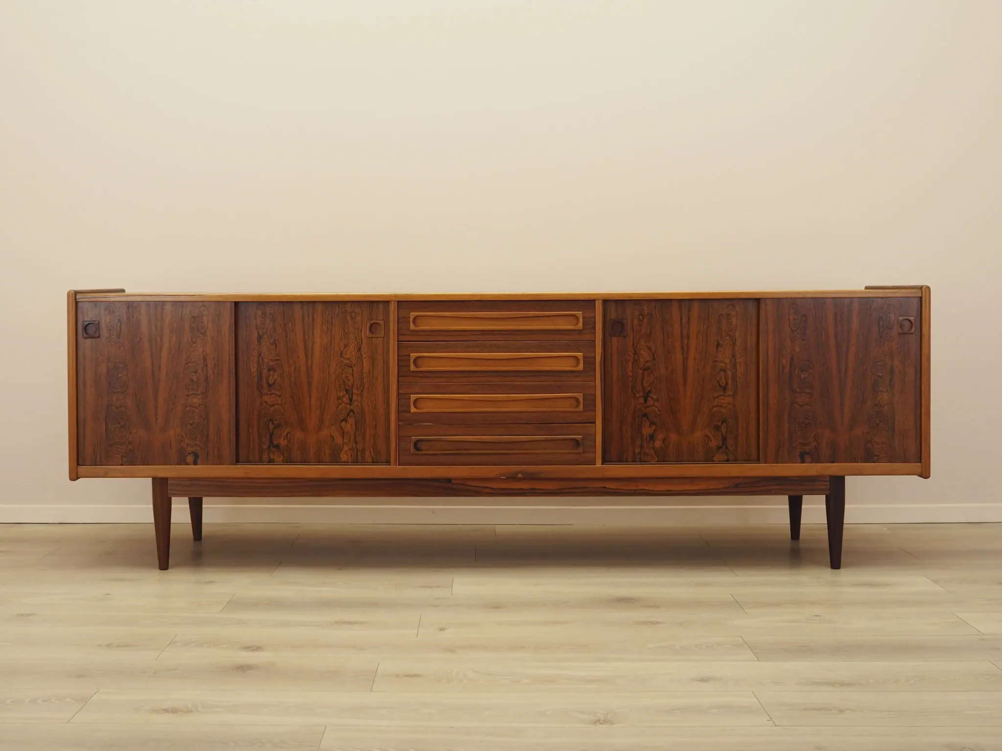 Rosewood sideboard, Danish design, Johannes Andersen, Uldum Rosewood sidebo