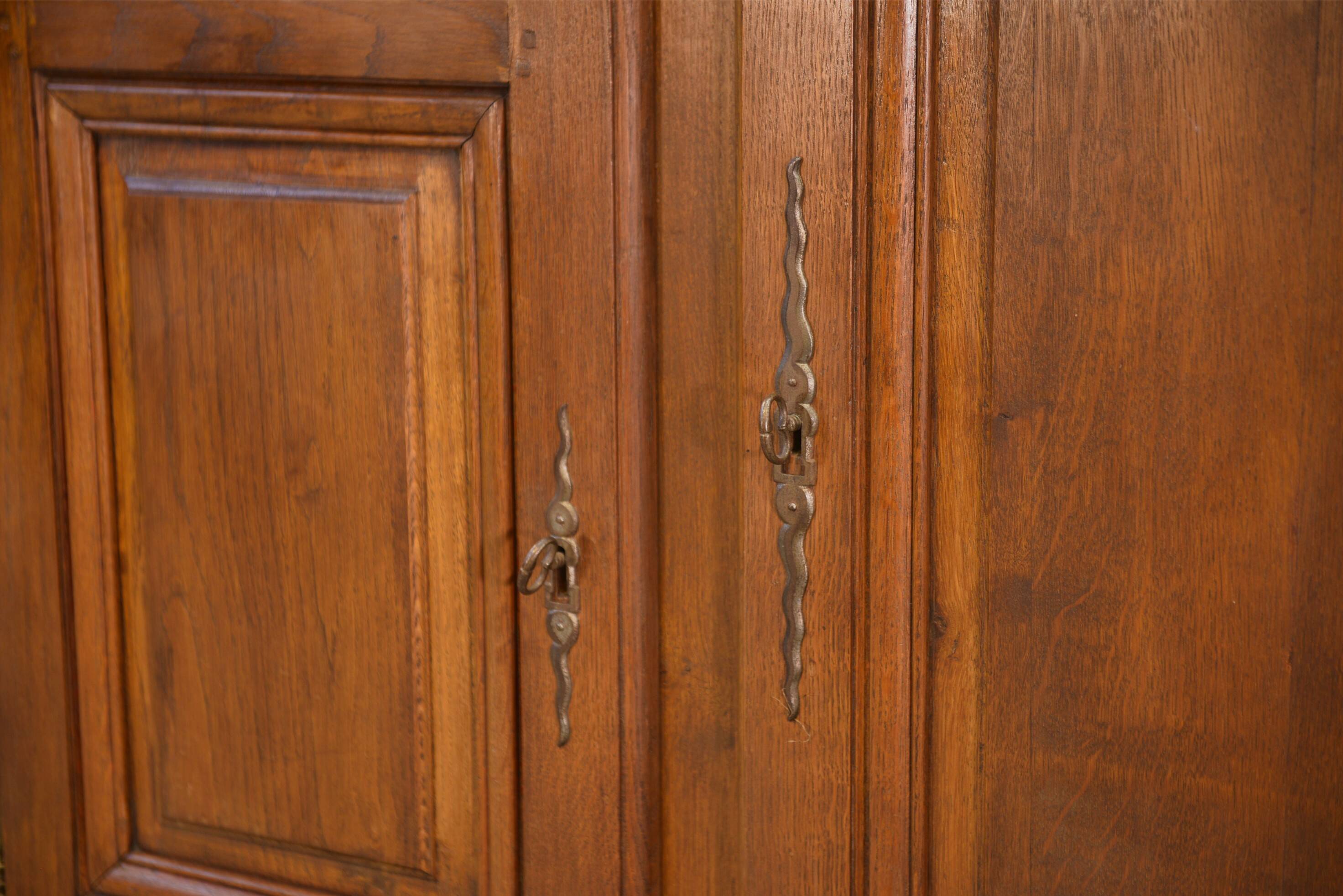 Rustic oak sideboard from the 1950s.