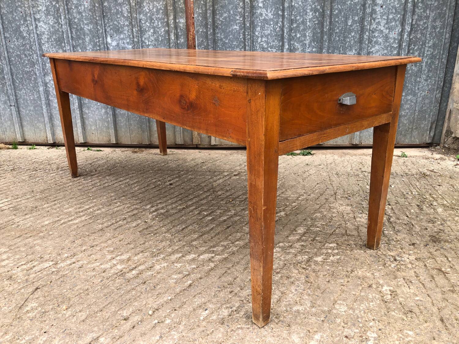 Antique cherry farmhouse table with 2 drawers and 1 pull-out