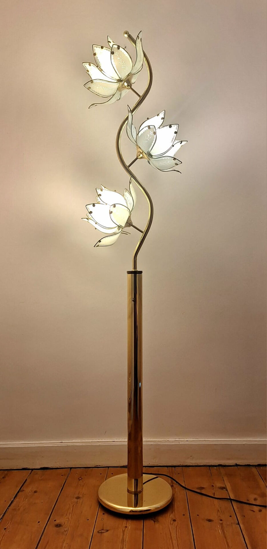 Vintage gold lotus flower floor lamp, Italian design light fixture with 3 lights.