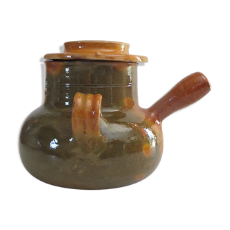 Pignate (in Provence) or glazed terracotta pot.