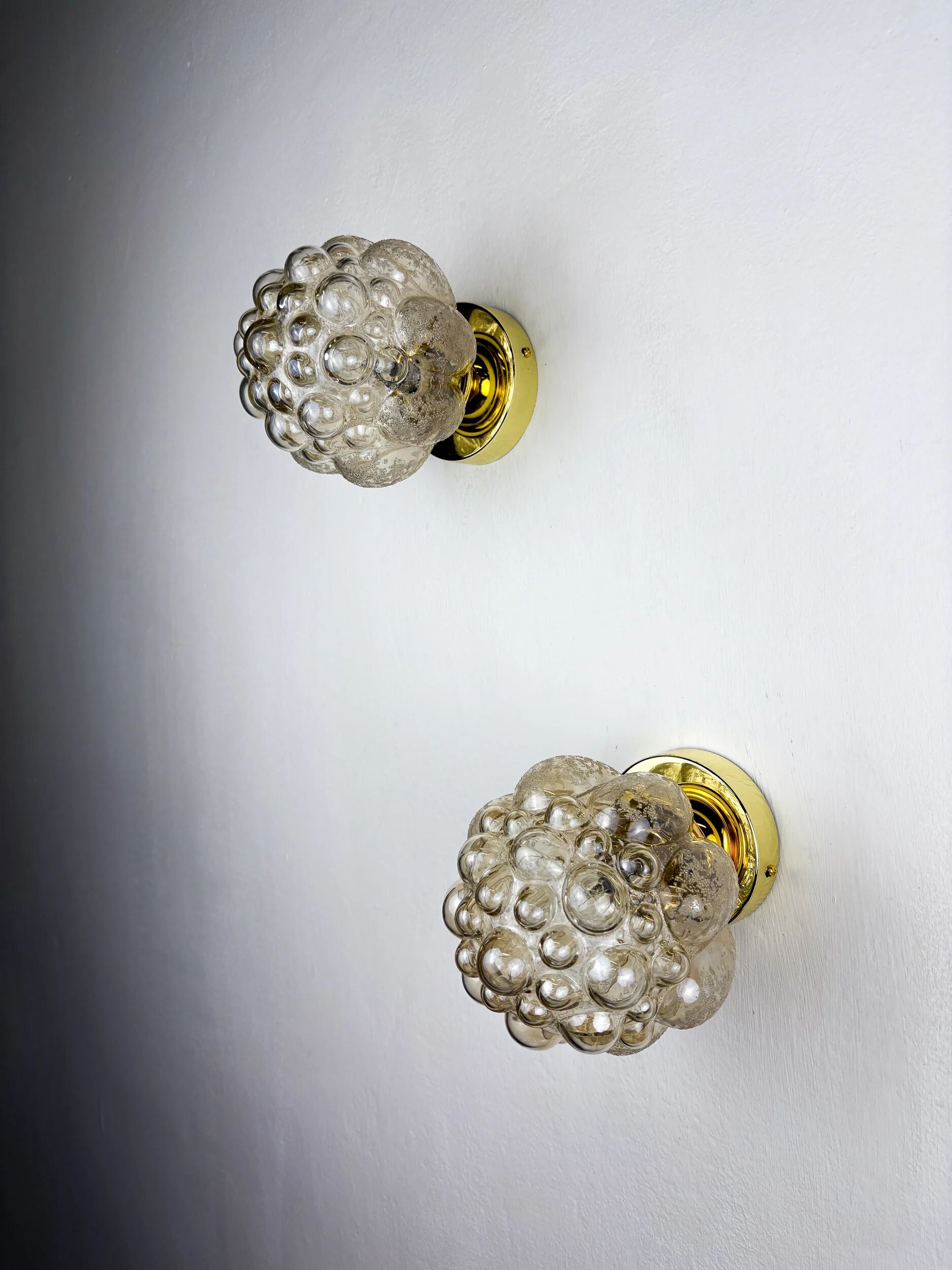 Paire de appliques en verre bulle – style Helena Tynell, Allemagne années 1970