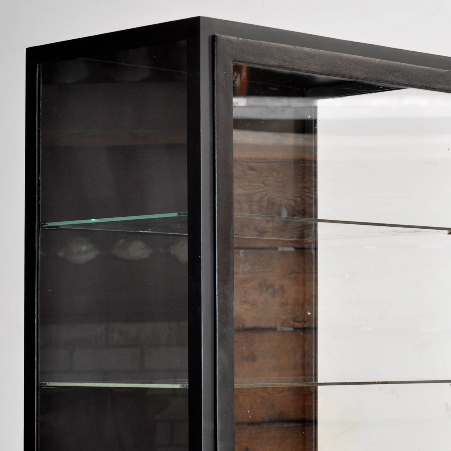 Armoire médicale vintage, années 1930
