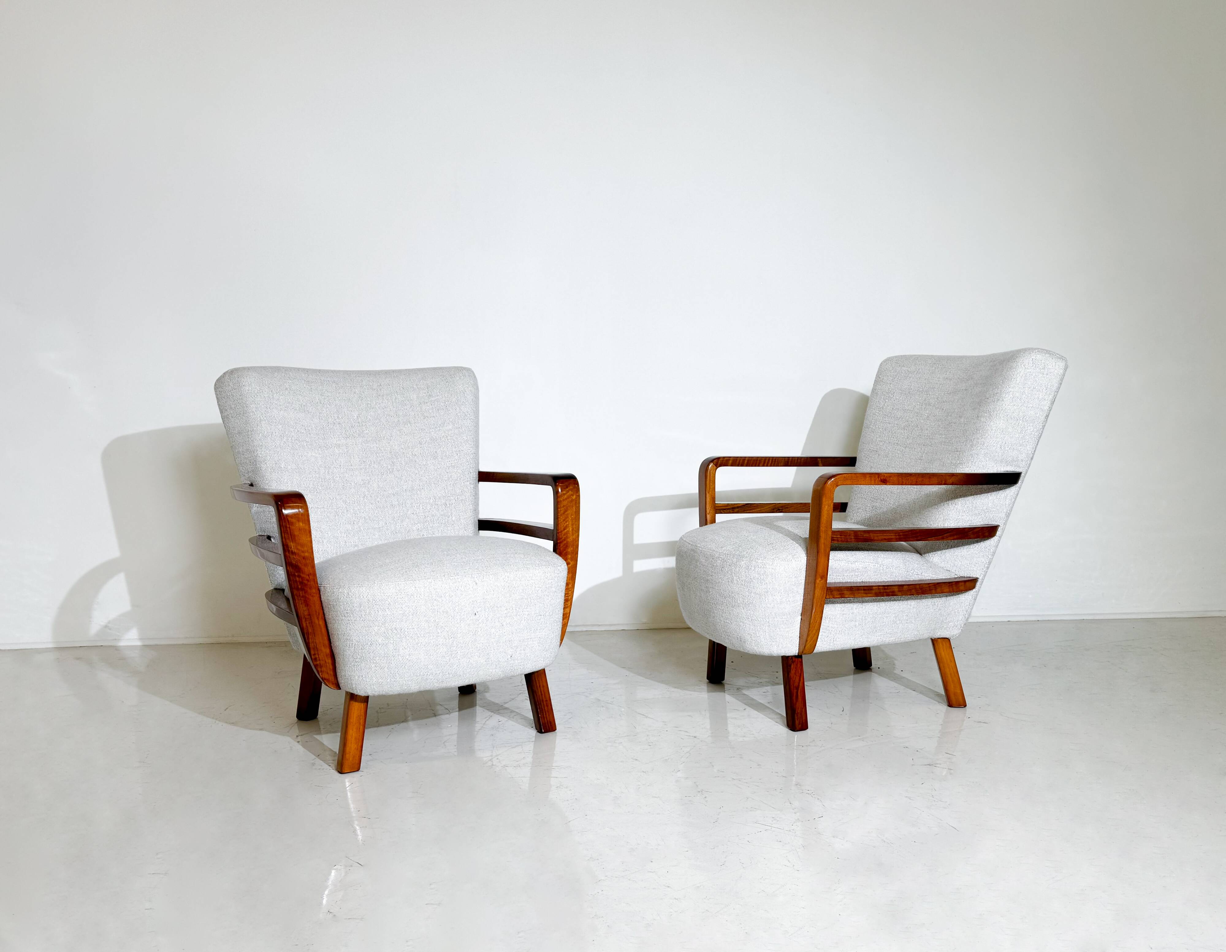 Pair of art deco armchairs, walnut, hungary - new upholstery