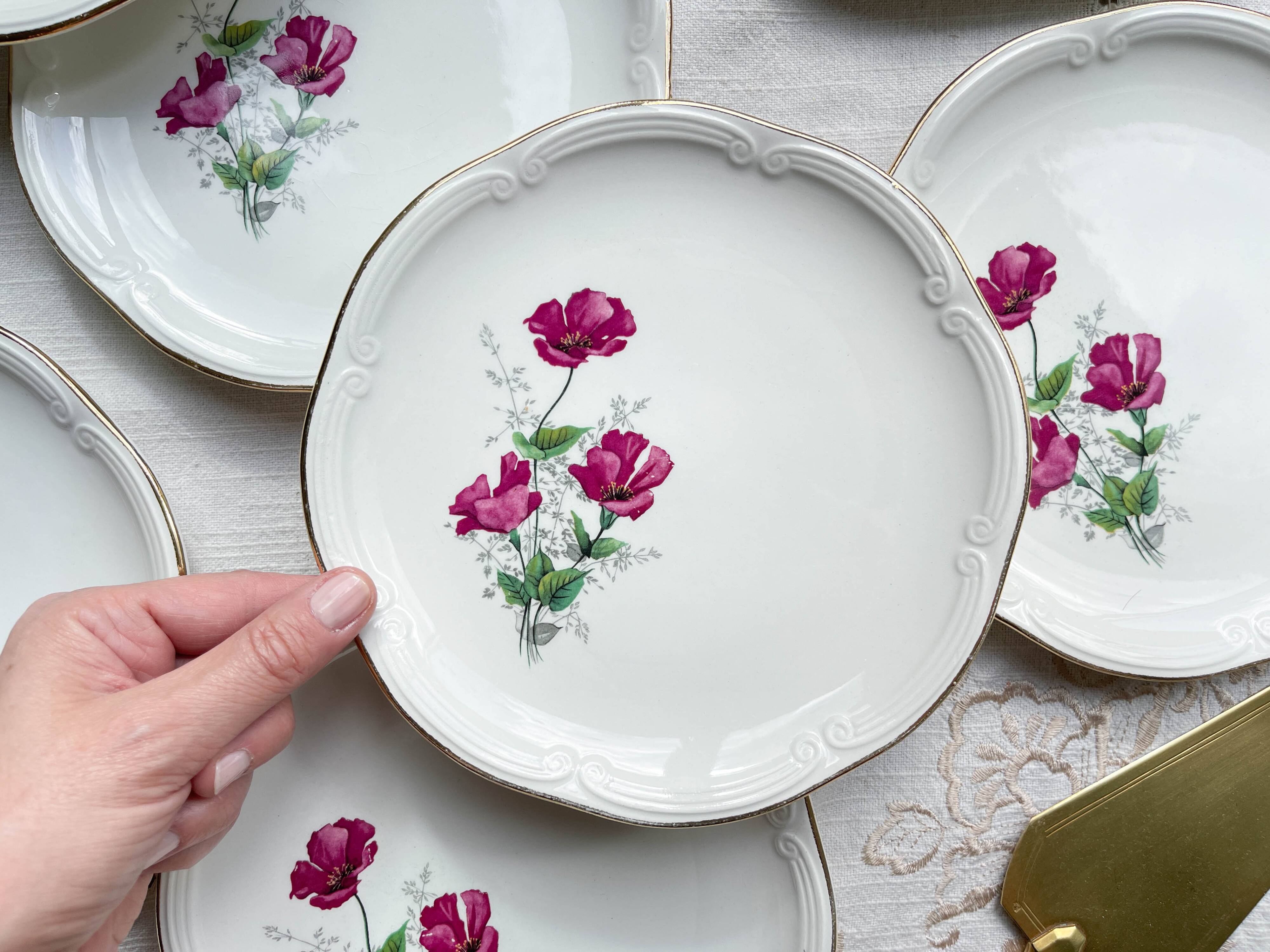 Vintage dessert service for 8 people in Gien porcelain from France, Elegance model, floral motif