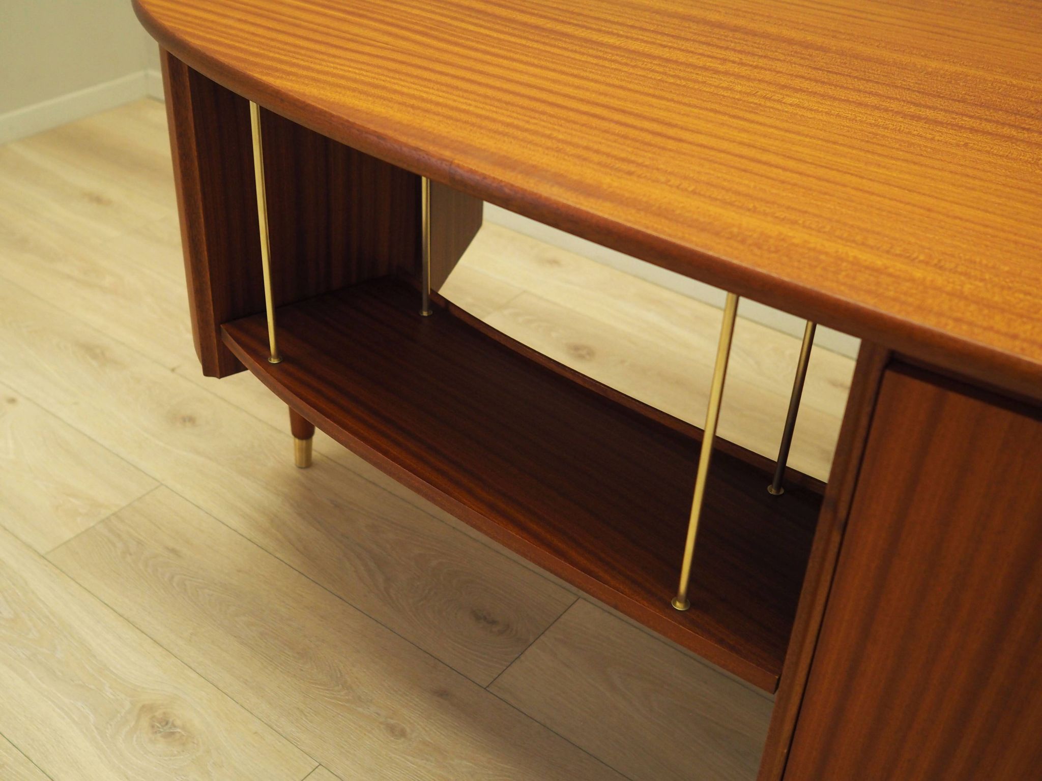Mahogany desk, Norwegian design, 1960s, production: Sola Møbler