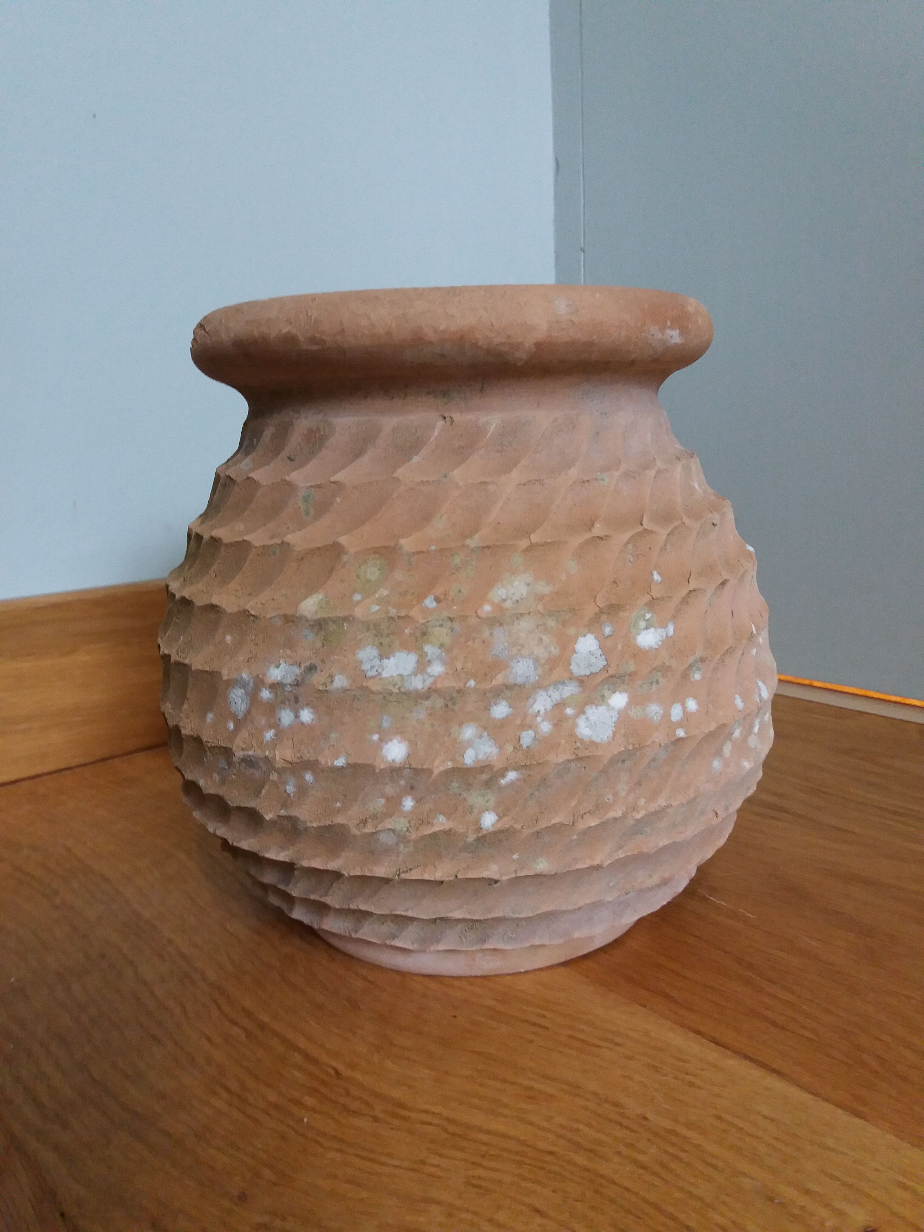 Terracotta jar pot rope decoration Goicoechea Basque Country