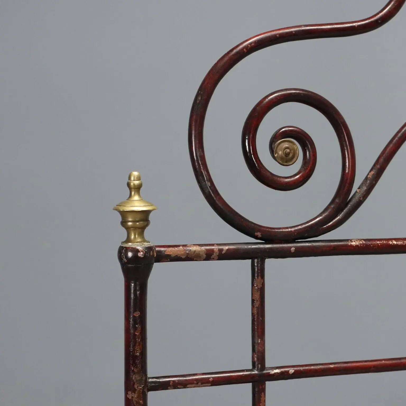 Restoration bed, second quarter of the 19th century, bronze and iron.