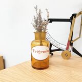 Apothecary bottle