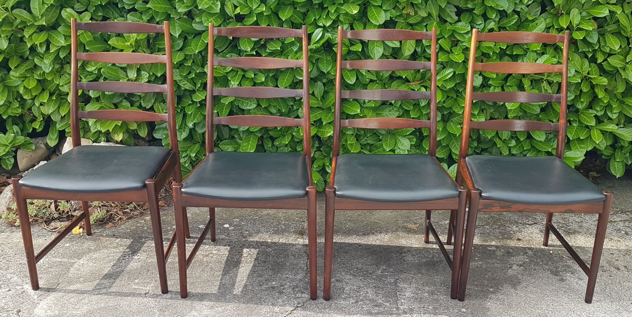 4 chairs in rosewood from rio editor vamo sonderborg