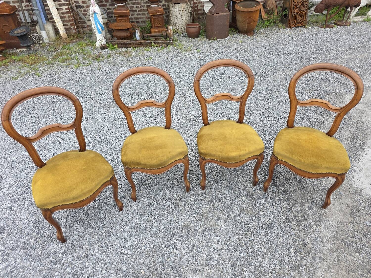 4 chaises style Louis Philippe en noyer