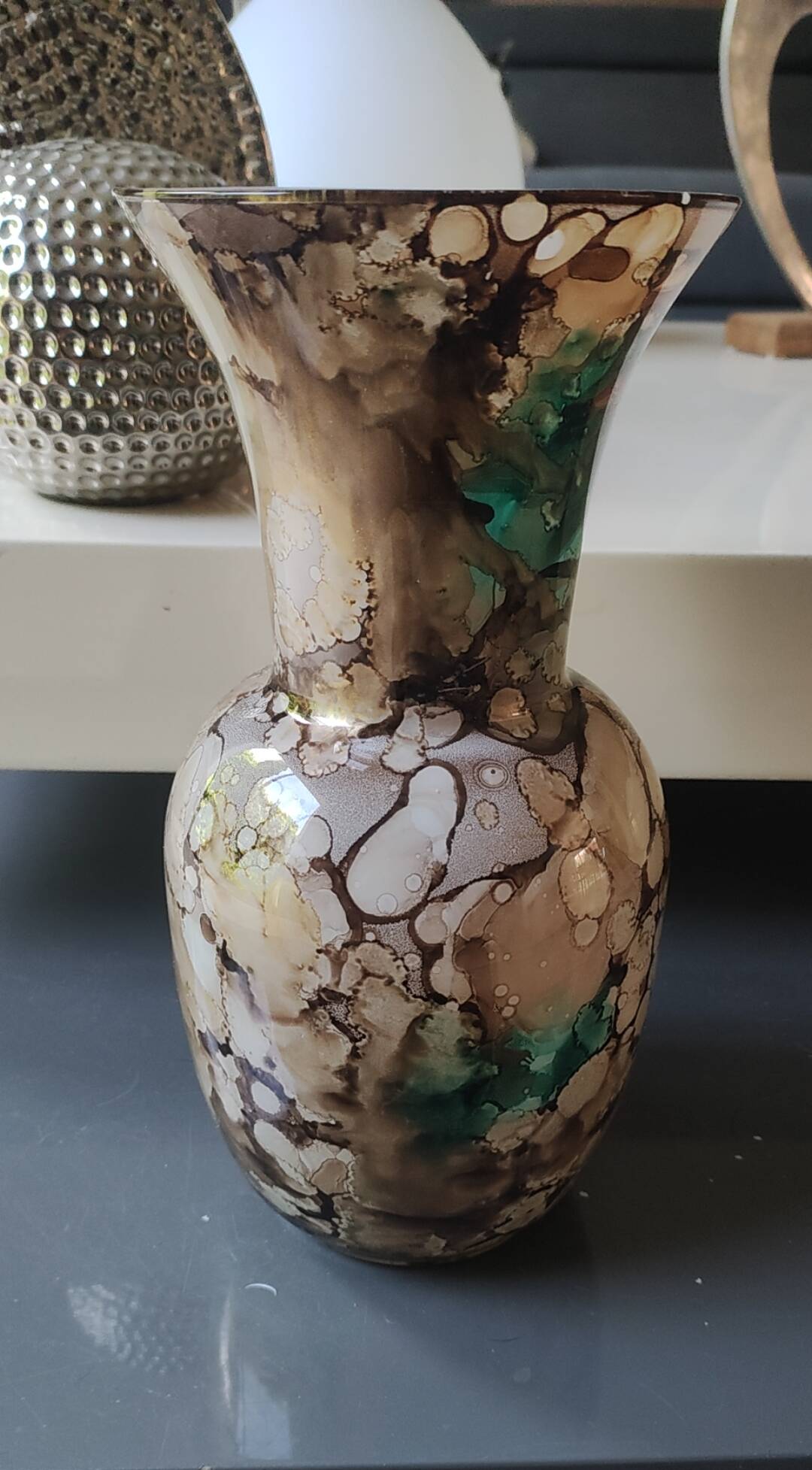 Marbled glass art ball vase. Murano style. Italy. Height 26 cm.