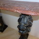 Console en marbre sur pieds lions