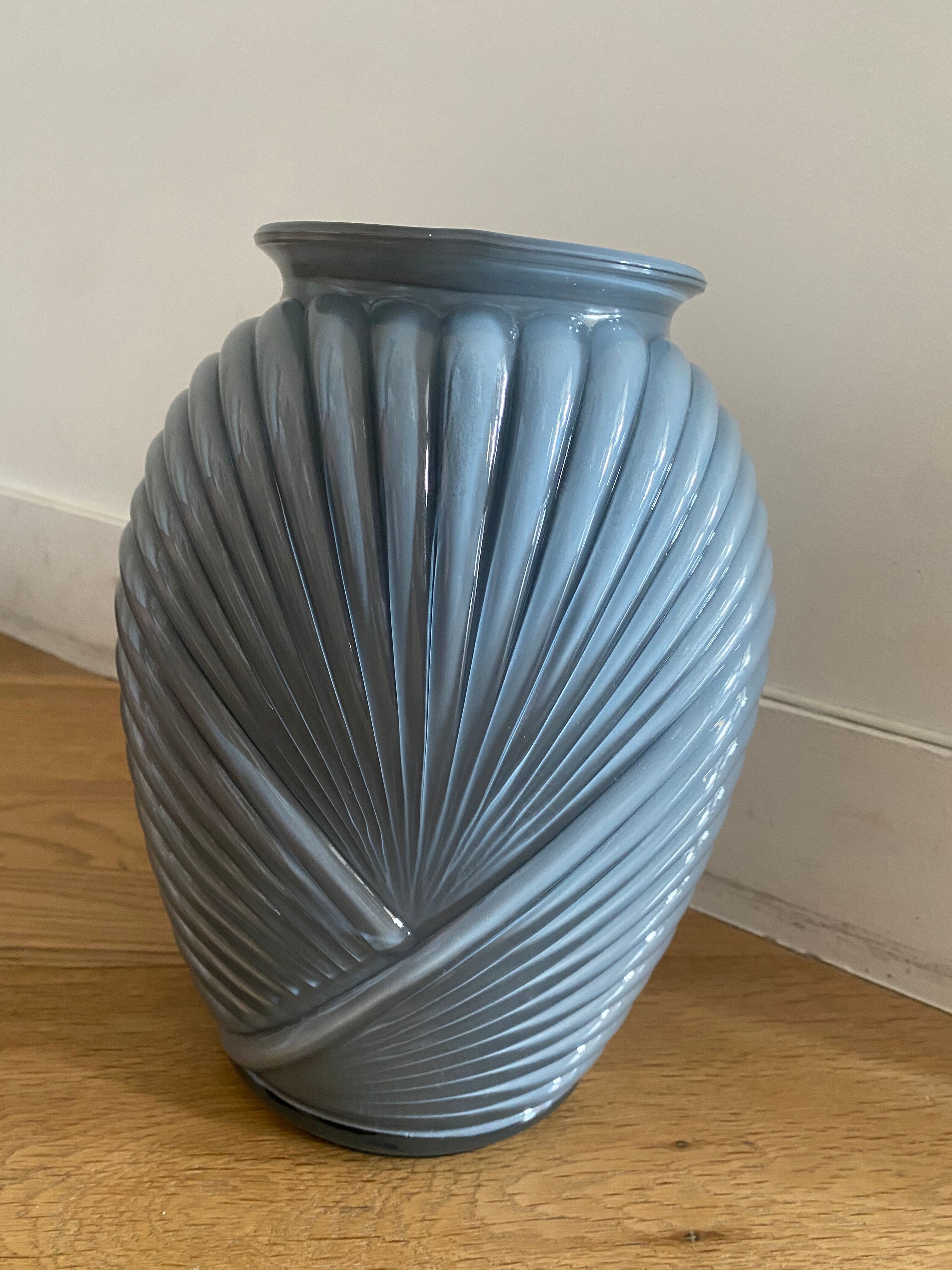 Vase  art déco en verre gris Anchor Hocking