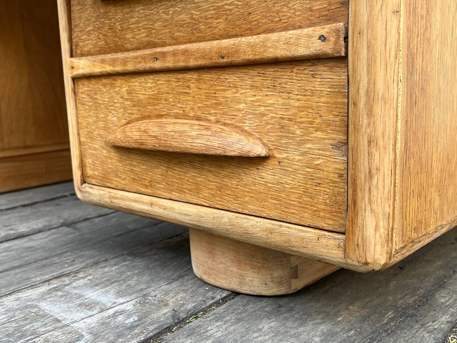 Antique light oak desk from the 1950s with 4 drawers