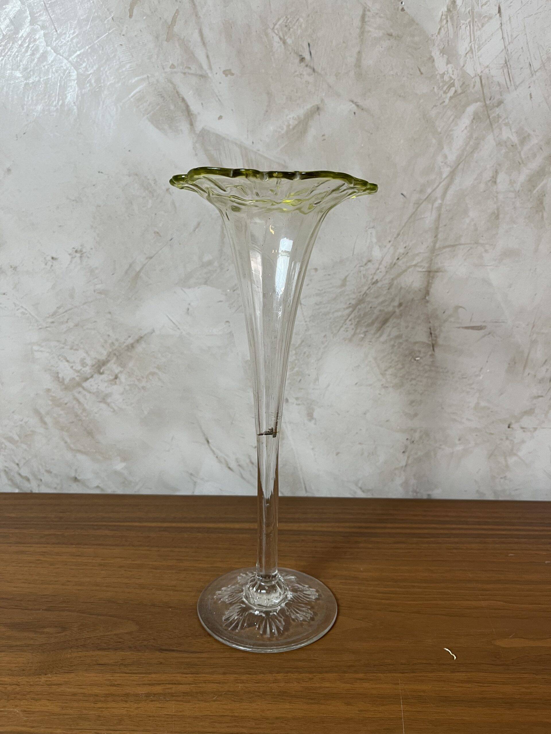 Clear glass vase