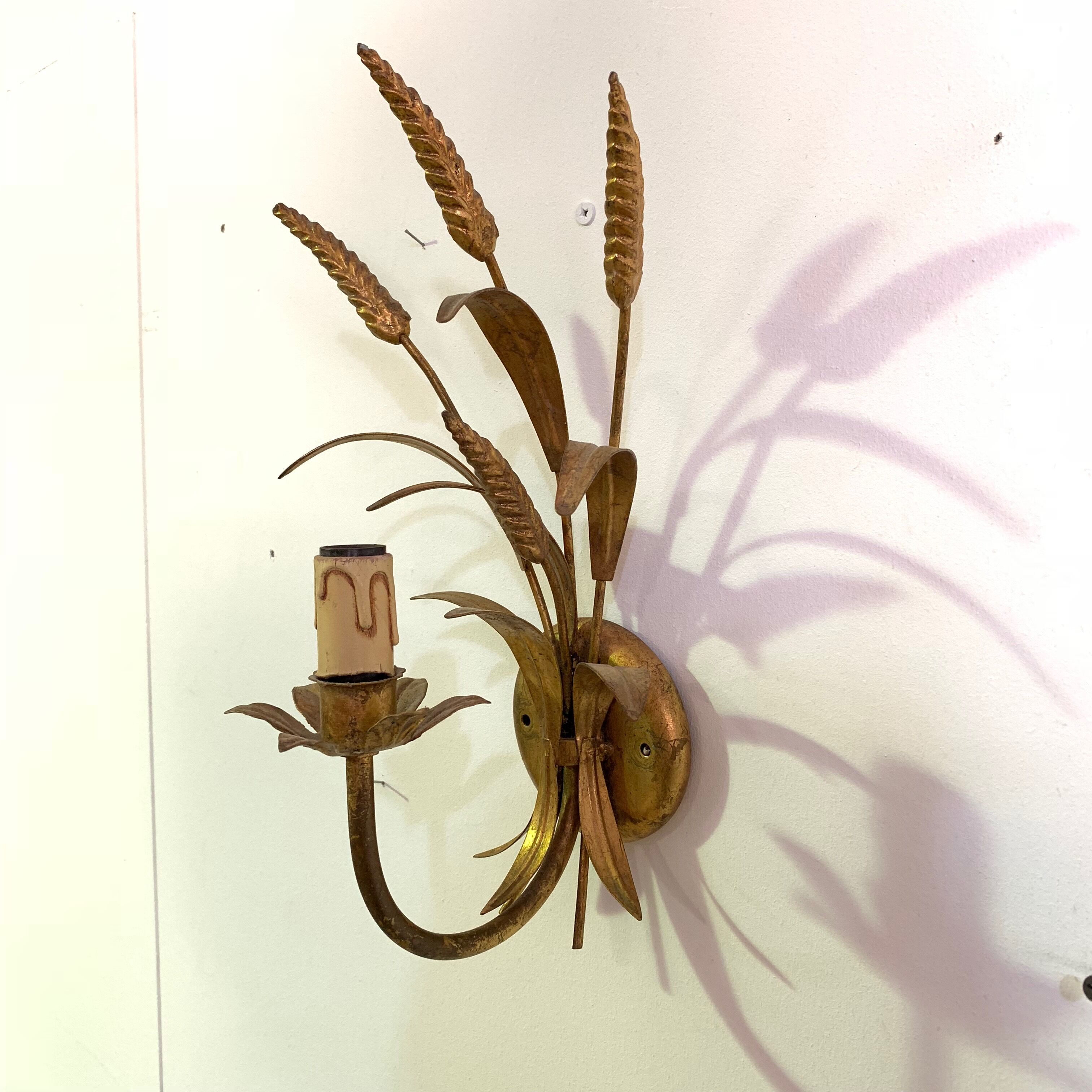 Vintage gold metal wall lamp