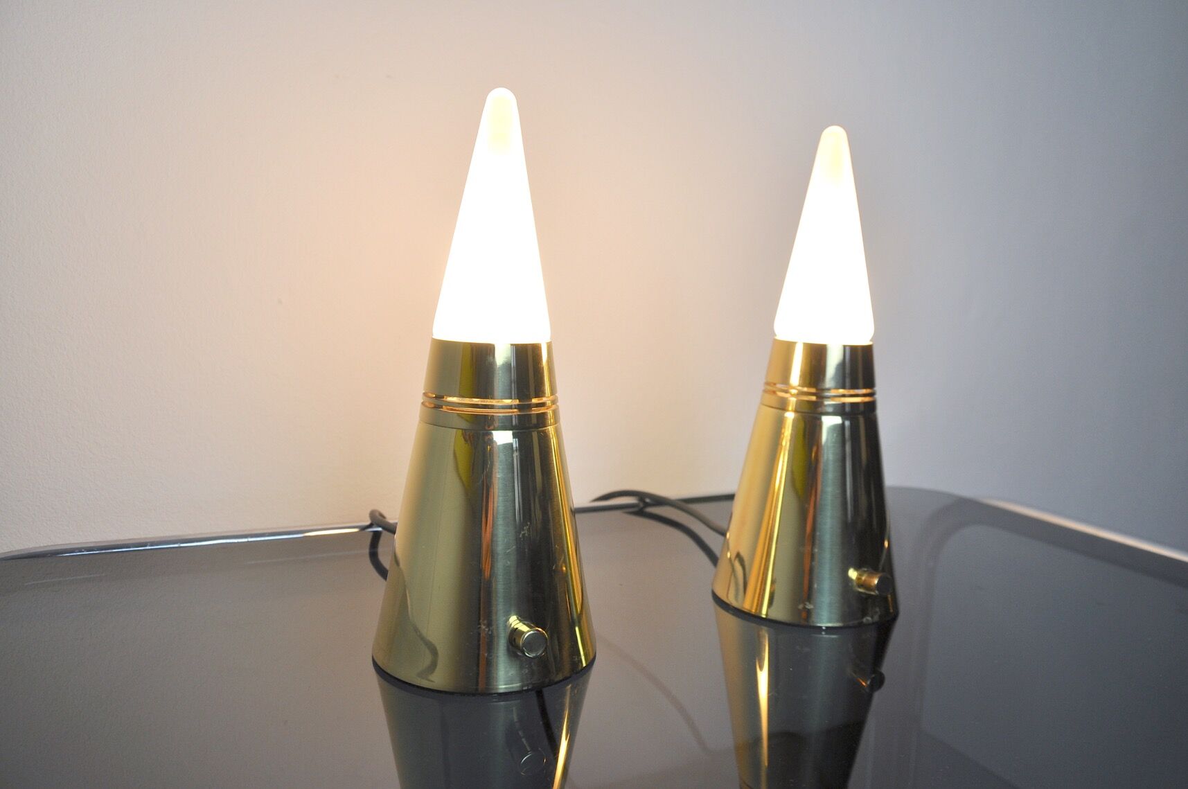 Pair of Venini Pyramidal Lamps 1970