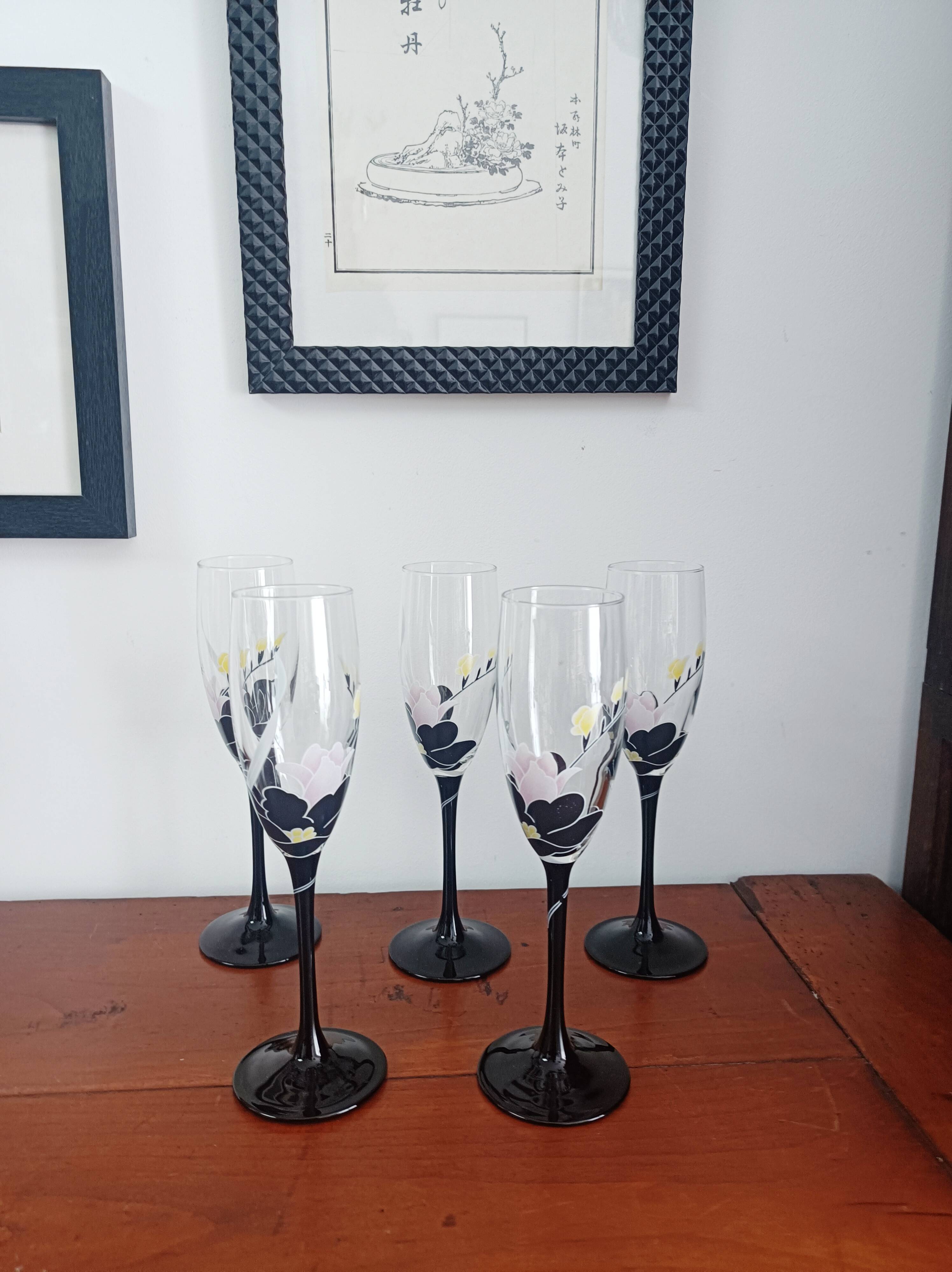 Set of 5 Luminarc Anaïs champagne flutes