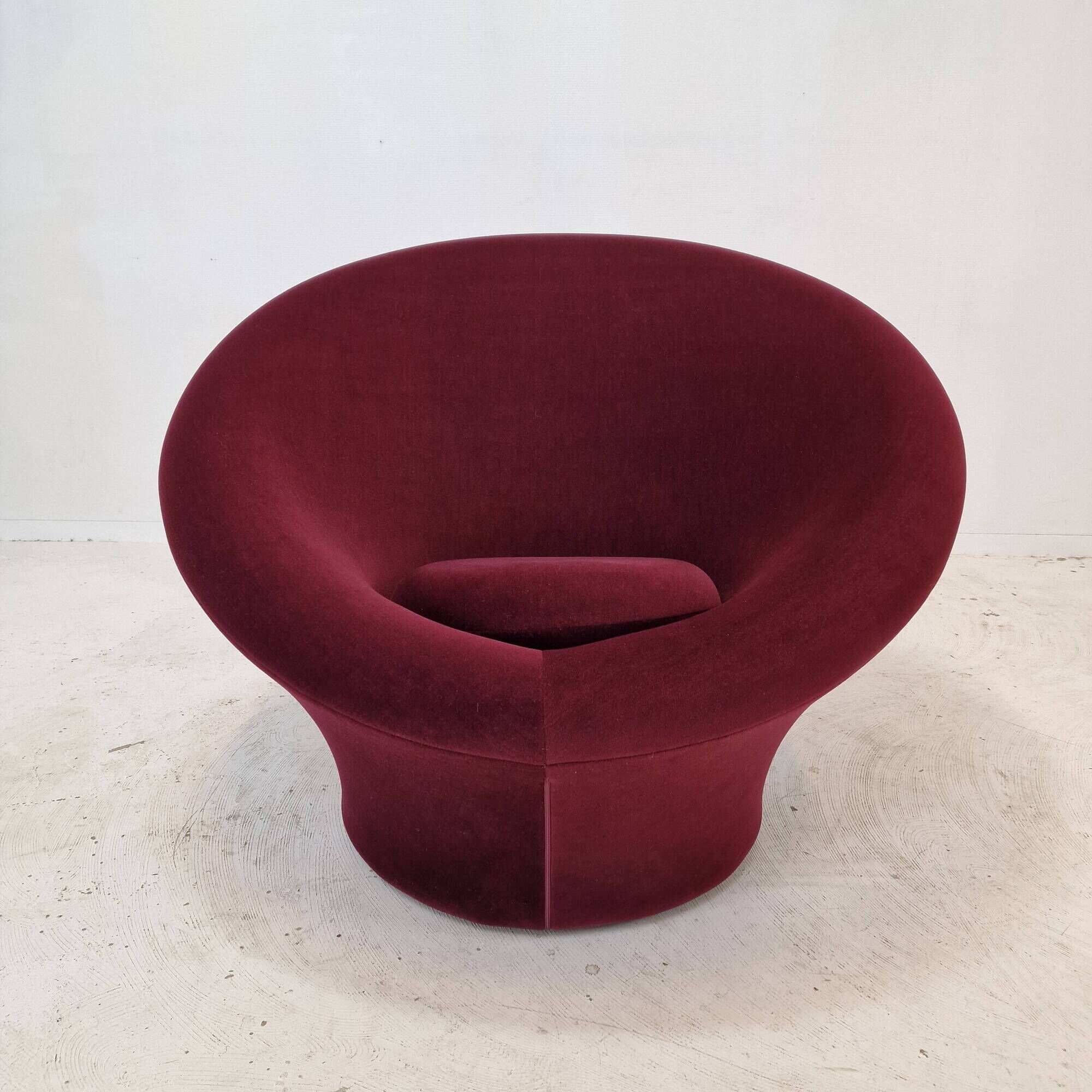 "Big Mushroom" Armchair by Pierre Paulin for Artifort