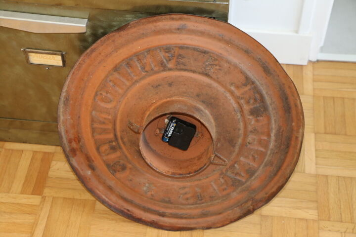 St Raphael Quinquina wall clock