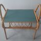 Porte revue en rotin vintage